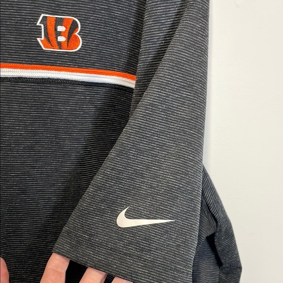 Nike Bengals Black Polo Shirt with Orange Stripe - Picture 7 of 11